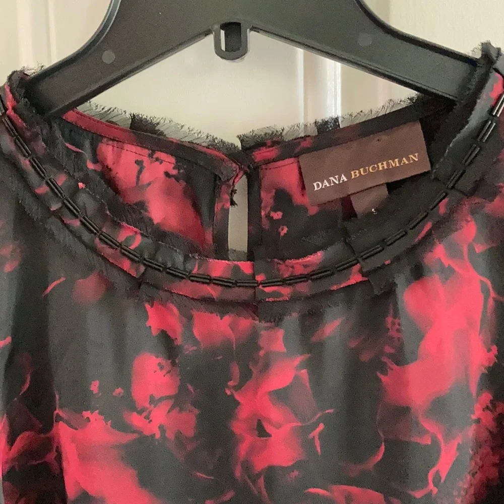 Dana Buchman Floral Print with Beading Sleeveless Top - Black & Red - Picture 3 of 6